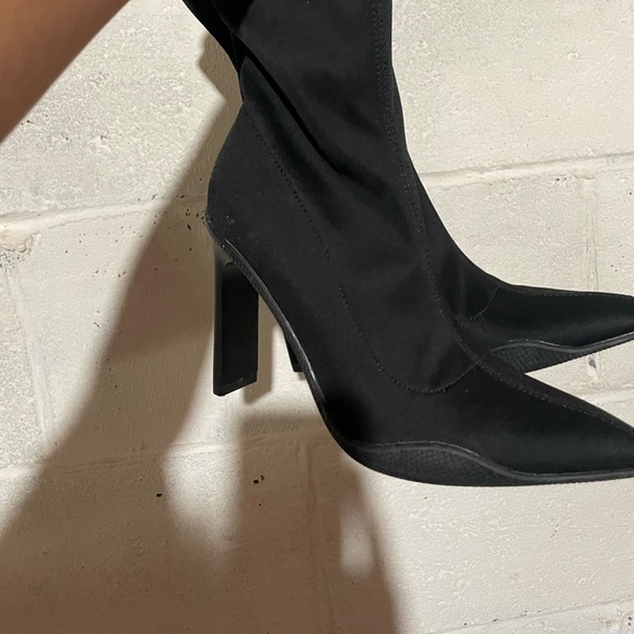 Black Boots - Picture 5 of 7